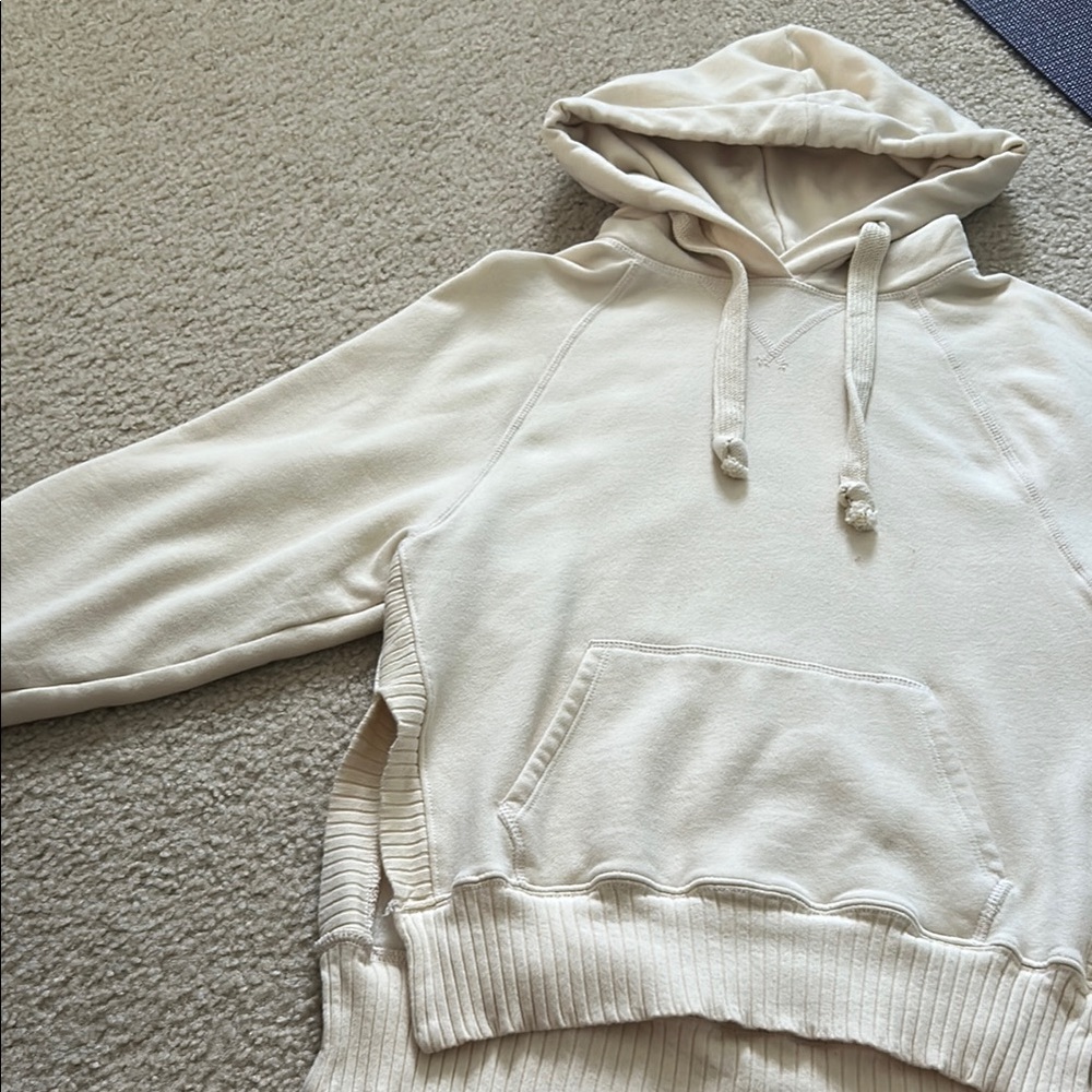 American Eagle Cream Hoodie